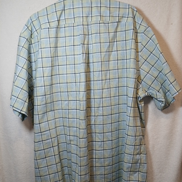 Roundtree & Yorke Gold Label Size 2XB button up  Casual Men's Short Sleeve Shirt - Picture 3 of 6